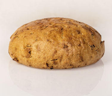 Zwiebelbrot – Für die Liebhaber von deftigem Essen wird hier der Brotteig mit gerösteten Zwiebeln angereichert. Es enthält keine Backhefe.